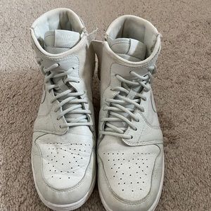 Air jordans barely worn